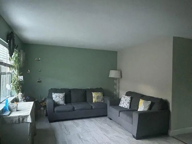 3 of 4 - 5601 Blueberry Court #157, Lauderhill, FL