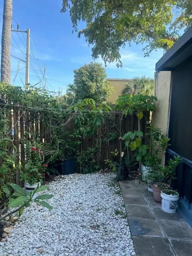 4 of 4 - 5601 Blueberry Court #157, Lauderhill, FL