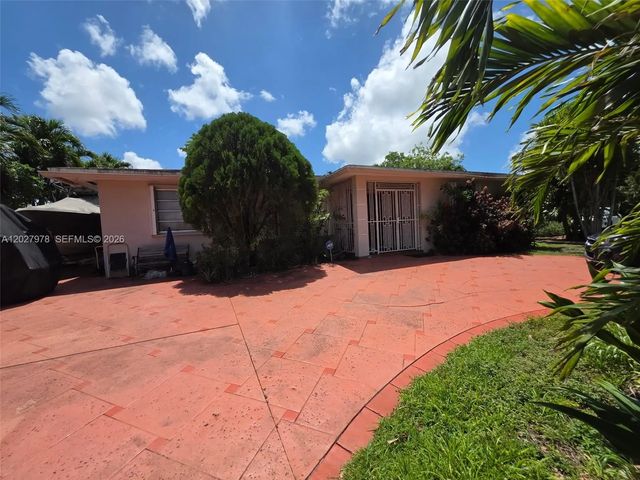 16825 Nw 74th Avenue, Hialeah