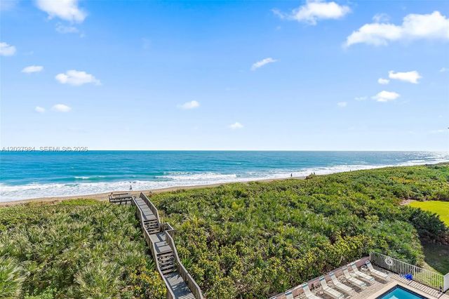 429 Ne Tradewind Lane #305, Hutchinson Island