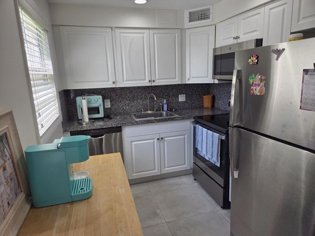 316 Farnham P #316, Deerfield Beach