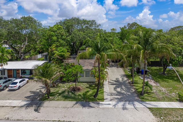 2 of 31 - 320 Sw 21st Street, Fort Lauderdale, FL