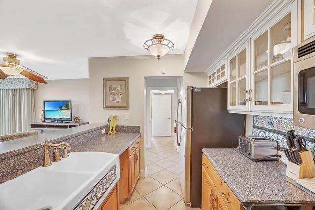 5 of 41 - 4303 Marina Villas Drive, Duck Key, FL