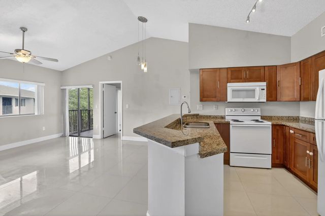 2445 Sw 18th Terrace #922, Fort Lauderdale