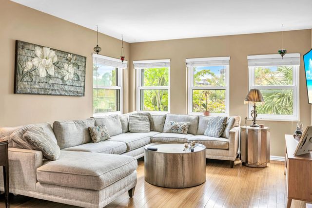 5 of 34 - 615 Ne 12th Avenue #312, Fort Lauderdale, FL