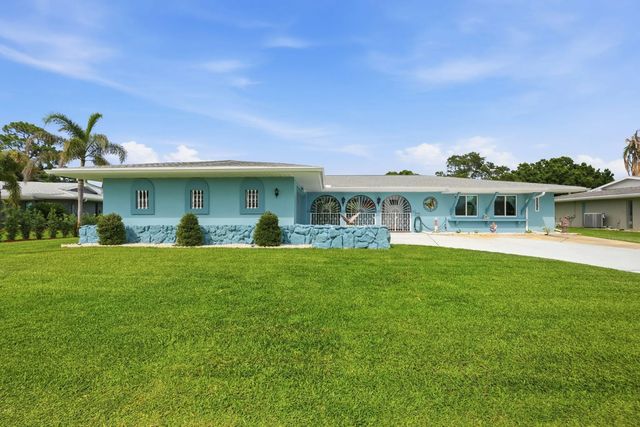 2773 Se Pine Valley Street, Port St. Lucie