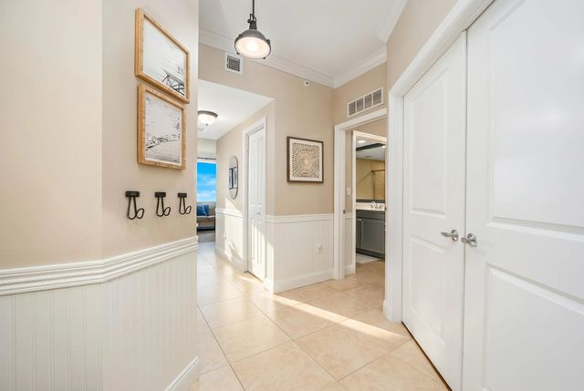 4 of 23 - 875 Nw Flagler Avenue #203, Stuart, FL