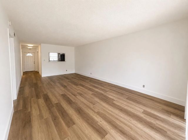 4 of 12 - 601 S State Road 7 #2h, Margate, FL