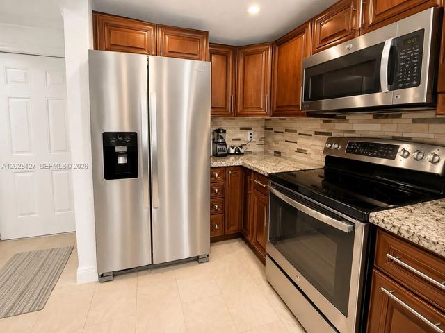 2 of 31 - 1901 S River Drive #5a, Miami, FL