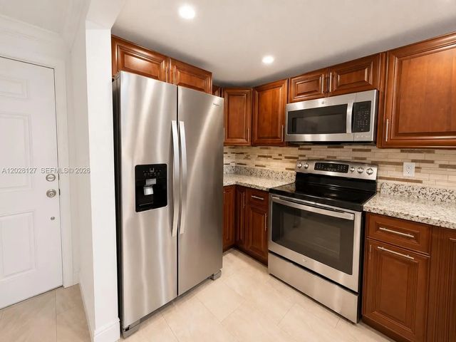 3 of 31 - 1901 S River Drive #5a, Miami, FL