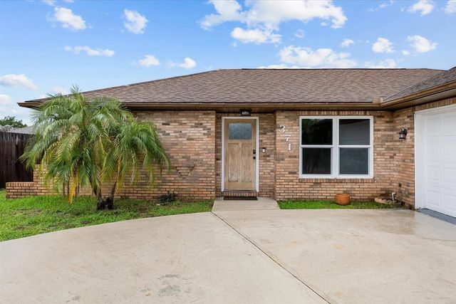 2 of 32 - 371 Sw Butler Avenue, Port St. Lucie, FL