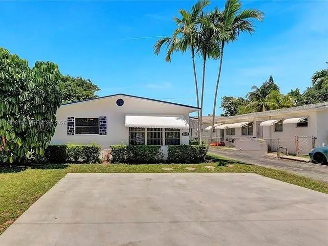 2 of 27 - 2627 Lincoln Street, Hollywood, FL