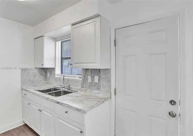 4 of 27 - 2627 Lincoln Street, Hollywood, FL