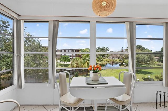 2800 Nw 47th Terrace #303b, Lauderdale Lakes
