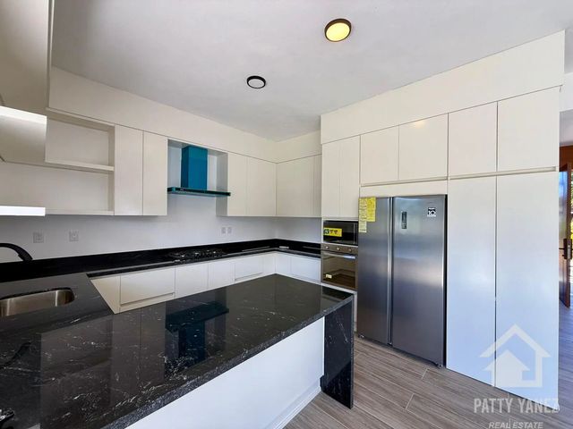 5 of 18 - Perla Marina Residential  Calle Perla, , 