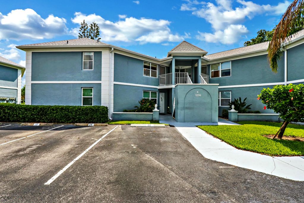 3296 Se Aster Lane #building C Unit 261, Stuart