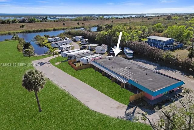 2 of 102 - 1421 Ne Us Highway 441 #10, Okeechobee, FL