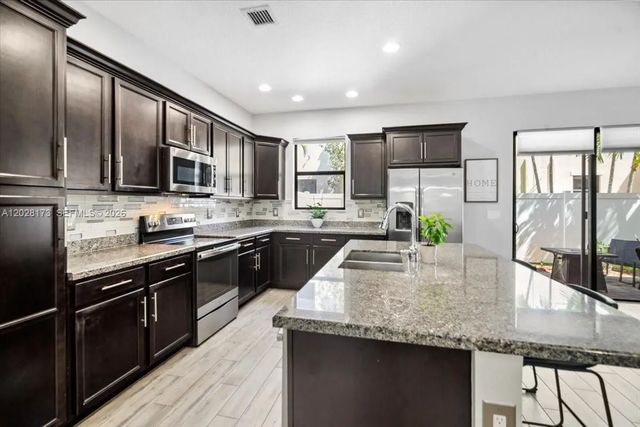 4 of 27 - 20975 Nw 1st Court, Pembroke Pines, FL