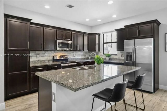 5 of 27 - 20975 Nw 1st Court, Pembroke Pines, FL