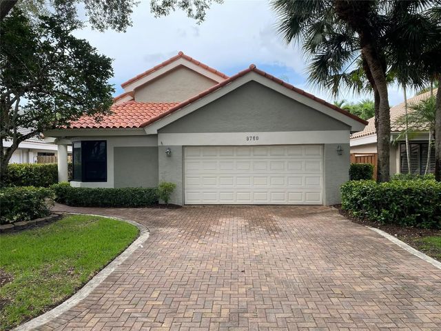 9760 Nw 18th Drive, Plantation