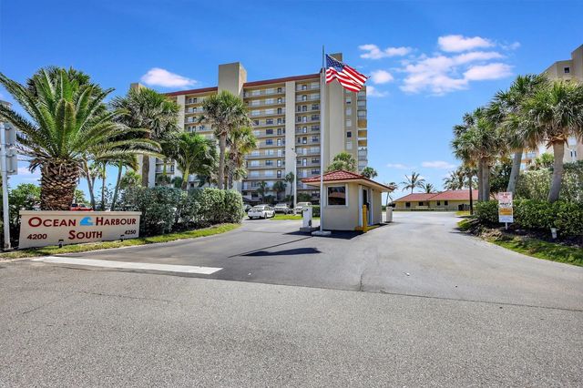 2 of 42 - 4250 N Highway A1a #102, Fort Pierce, FL