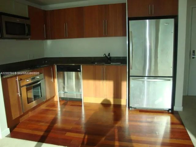 4 of 13 - 300 S Biscayne Boulevard #t-2909, Miami, FL