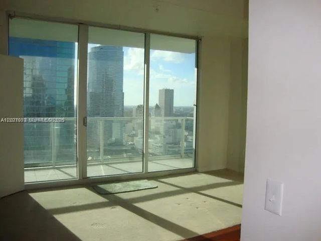 5 of 13 - 300 S Biscayne Boulevard #t-2909, Miami, FL