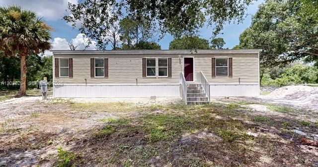 720 N Riverside Street, Clewiston