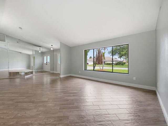5 of 45 - 1298 Sw Cedar Cove, Port St. Lucie, FL