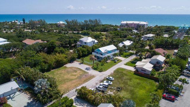 5 of 37 - 5157 Ne Shore Village Terrace, Hutchinson Island, FL