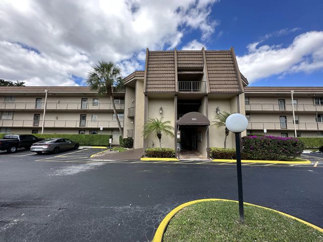 9301 Lime Bay Boulevard #301, Tamarac