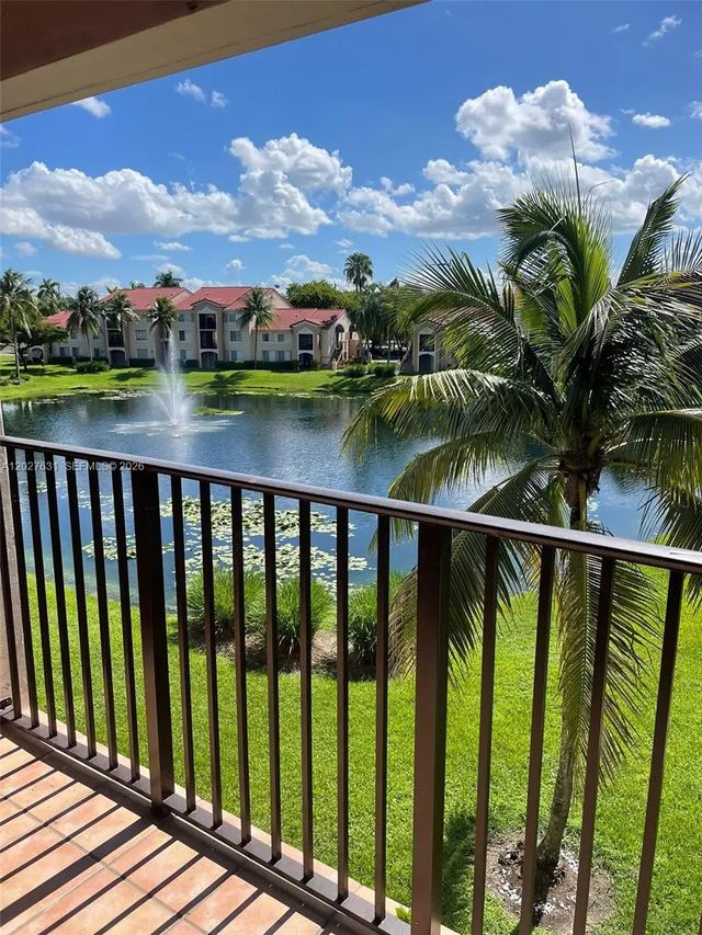 5 of 22 - 2081 Renaissance Boulevard #306, Miramar, FL