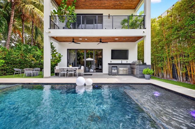 3 of 81 - 1644 Ne 4th Court, Fort Lauderdale, FL