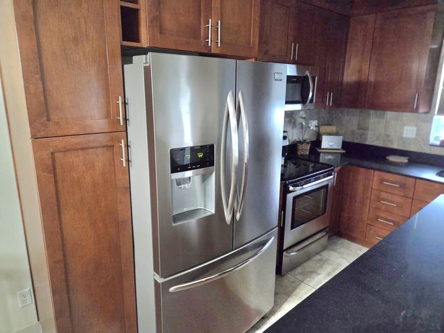 3 of 27 - 2100 Ne 38th Street Ne ##207, Lighthouse Point, FL