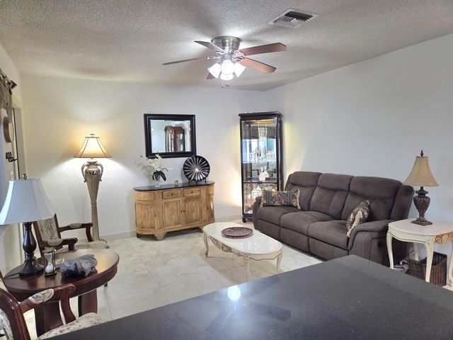 5 of 27 - 2100 Ne 38th Street Ne ##207, Lighthouse Point, FL