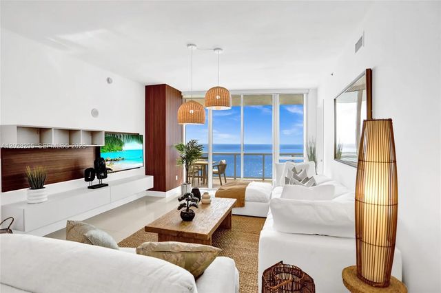2 of 48 - 15901 Collins Avenue #2807, Sunny Isles Beach, FL