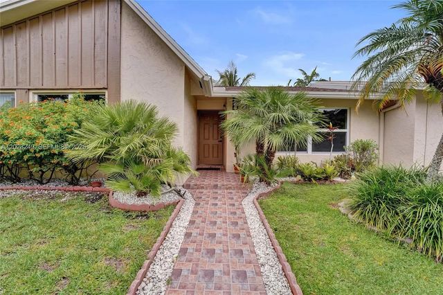 5 of 73 - 417 Se 4th Street, Dania Beach, FL