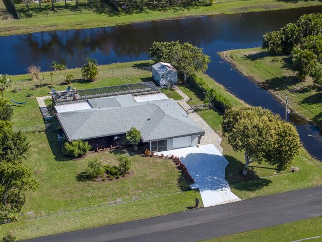 4 of 36 - 2513 Se Hallahan Street, Port St. Lucie, FL