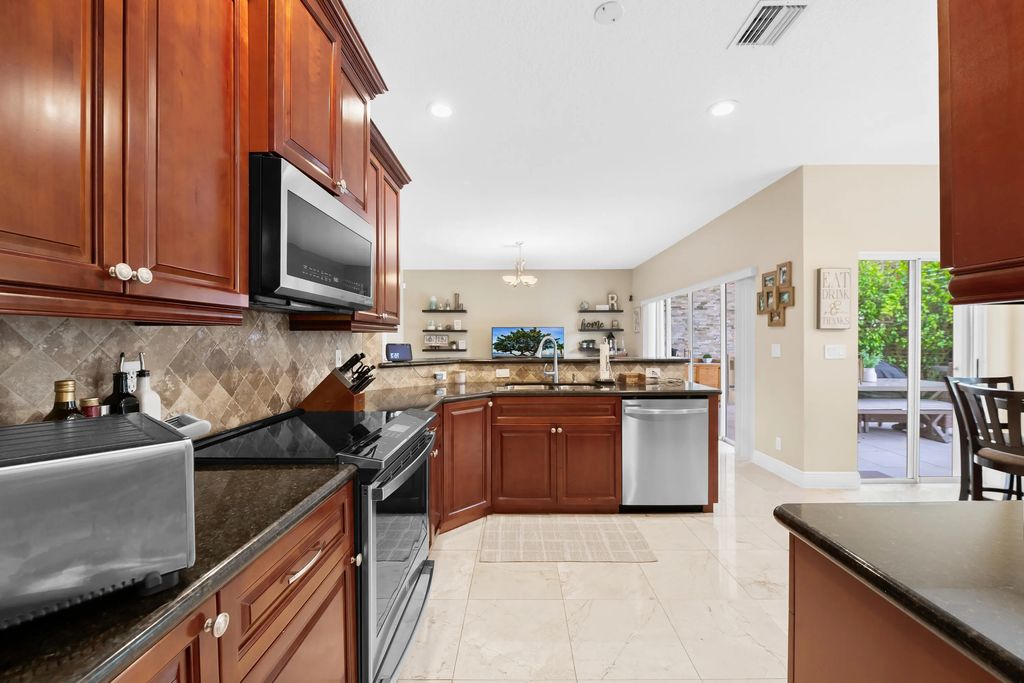 10927 La Salinas Circle, Boca Raton