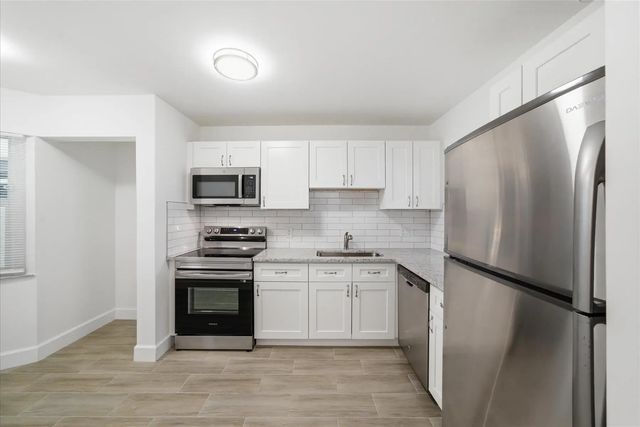 3 of 22 - 428 Grove Isle Circle #9, Vero Beach, FL
