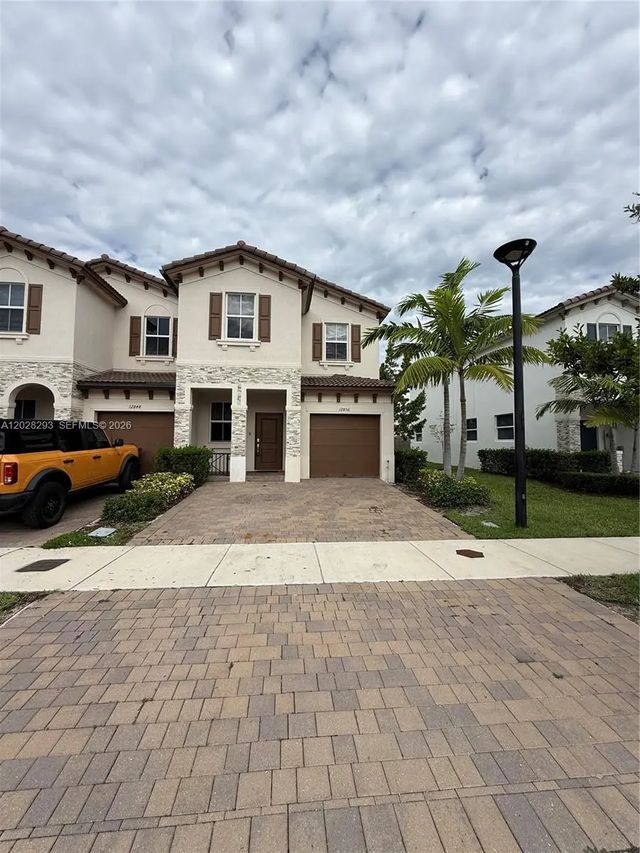 3 of 67 - 12856 Nw 22nd Place #12856, Miami, FL