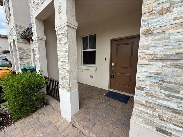 5 of 67 - 12856 Nw 22nd Place #12856, Miami, FL