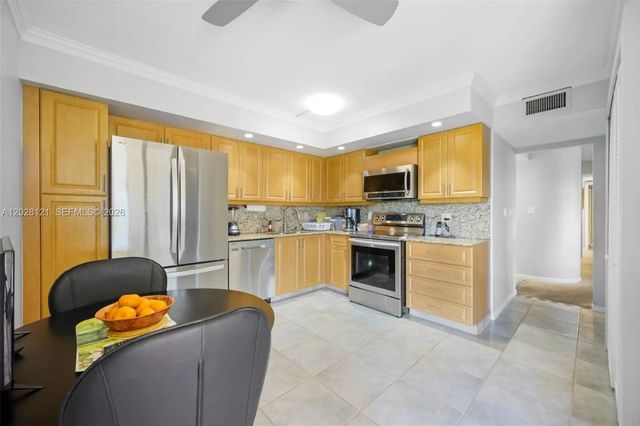 4 of 20 - 2804 N 46th Avenue #c630, Hollywood, FL
