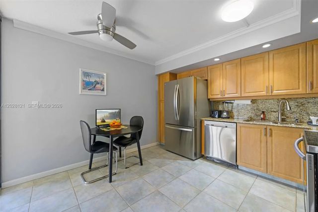 5 of 20 - 2804 N 46th Avenue #c630, Hollywood, FL