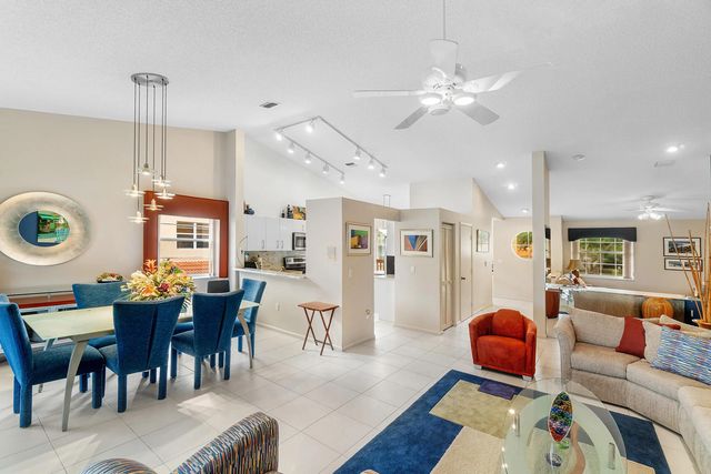 9829 Seacrest Circle #202, Boynton Beach