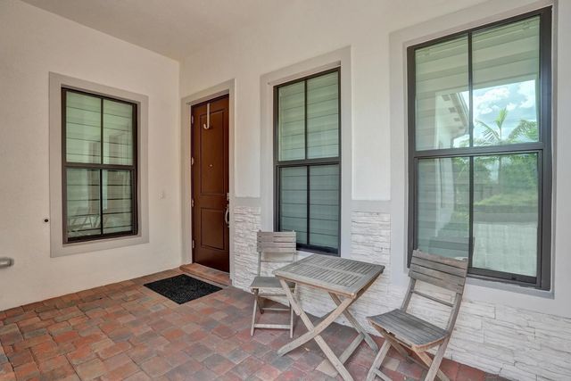 4 of 40 - 8336 W Blue Spring Drive, Parkland, FL
