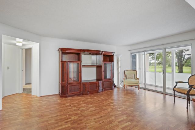 2 of 44 - 3951 Via Poinciana #112, Lake Worth, FL
