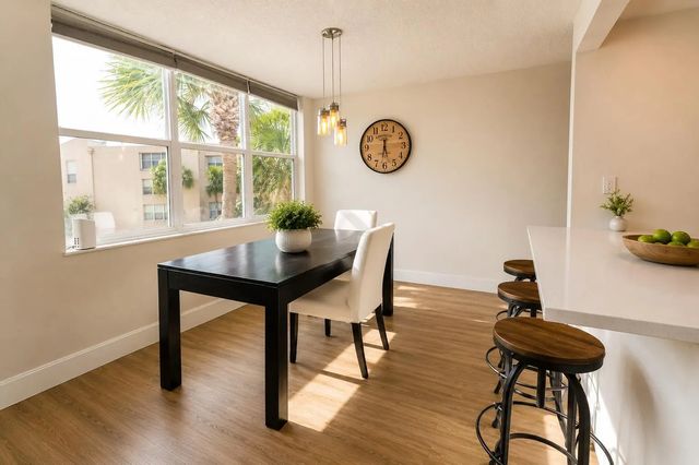 5 of 21 - 9491 Evergreen Place #307, Davie, FL