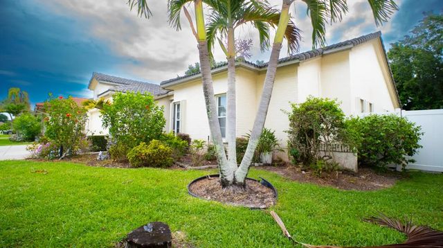 4 of 14 - 3872 Summer Chase Court, Lake Worth, FL
