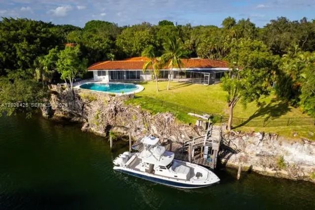 230 Edgewater Drive, Coral Gables